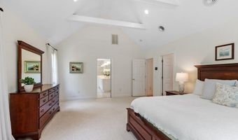 252 Sawyer Rd, Bolton, MA 01740