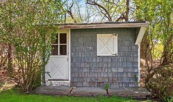 76 S Airmont Rd, Airmont, NY 10901