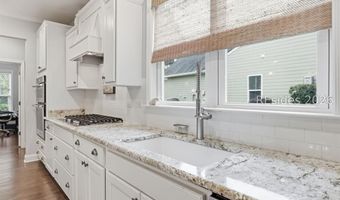 25 Weeping Willow Dr, Bluffton, SC 29910