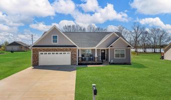 218 Little Man Dr, Boiling Springs, SC 29316