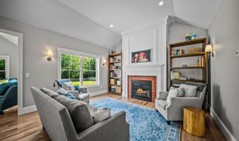 71 Signature Dr, Barrington, NH 03825
