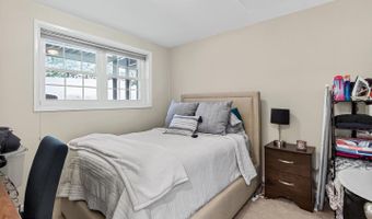 2711 S WALTER REED Dr S #A, Arlington, VA 22206