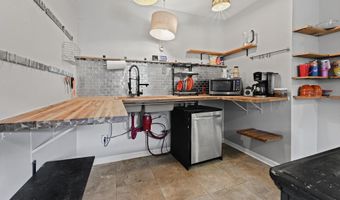 1031 S 16th St, Baton Rouge, LA 70802