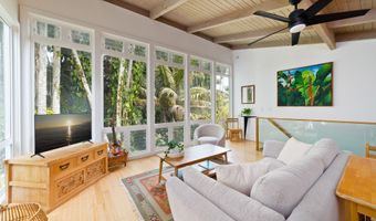 98 KAIWIKI Rd, Hilo, HI 96720