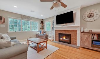 3 Hemion Way, Airmont, NY 10901