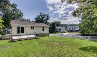 417 Elm Crossing Ct, Ballwin, MO 63021