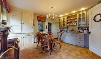 40 N Shore Rd, Absecon, NJ 08201