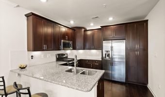 23305 MILLTOWN KNOLL Sq 106, Ashburn, VA 20148