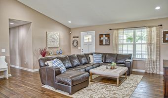 320 Valley Pointe Dr, Baxter, TN 38544