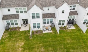 800 Dipper Ln 3, Aurora, OH 44202