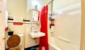 8 COMMONWEALTH Ave, Claymont, DE 19703