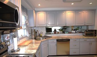 1 Arc Ct, Absecon, NJ 08201
