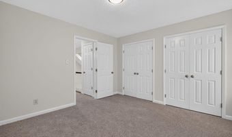 1209 Waterford Green Dr, Apex, NC 27502