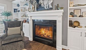 4715 Richland Woods Ct, Alton, IL 62002