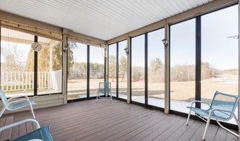 33 Bunker Hill Rd, Auburn, NH 03032