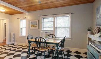 28 Narragansett Ave 1, Newport, RI 02840