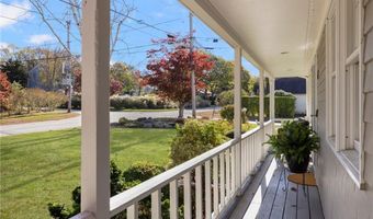 45 Beach Ave, Jamestown, RI 02835