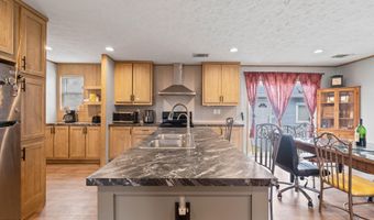 958 Pecan Cir, Barefoot Bay, FL 32976