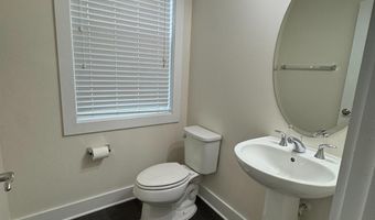 44858 TIVERTON Sq, Ashburn, VA 20147