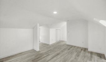 105 GIBRALTAR Rd, Reading, PA 19606