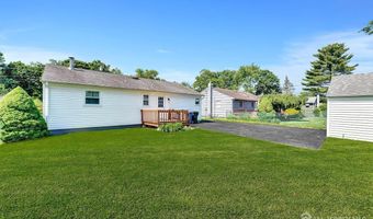 22 Berkshire St, Avenel, NJ 07001