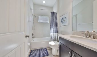 6429 SEASOUND Dr, Apollo Beach, FL 33572