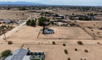 21588 Viento Rd, Apple Valley, CA 92308