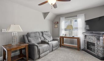 902 E FREMONT St, Appleton, WI 54915