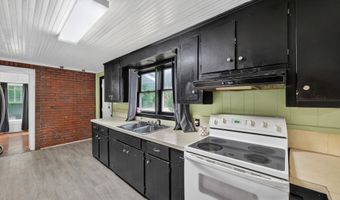 304 Blackmon St N, Bethune, SC 29009