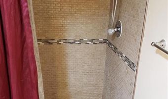 803 Clayworth Dr, Ballwin, MO 63011