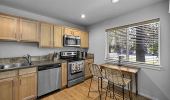 1941 NW Monterey Pines Dr 6, Bend, OR 97703