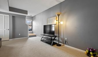 109 Peddlars Dr 109, Branford, CT 06405