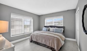 300 John F Kennedy Dr Ph8, Atlantis, FL 33462