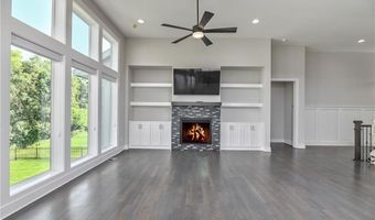 14500 Aurora Ln, Basehor, KS 66007