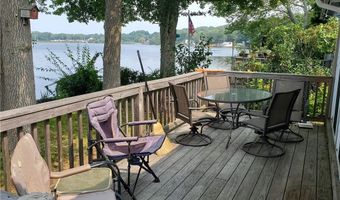 95 Mohawk St, Coventry, RI 02816
