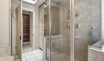 674 E BAY Ave, Barnegat, NJ 08005