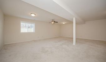 719 Clayton Corners Dr, Ballwin, MO 63011