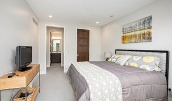 307 Windy Crest Dr, Ann Arbor, MI 48105