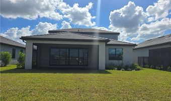 3700 Passion Vine Dr, Alva, FL 33920