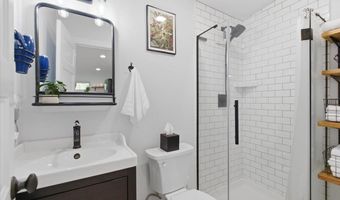 24752 NE PRAIRIE VIEW Dr, Aurora, OR 97002