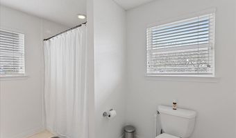 53 OCEANSIDE Dr, Atlantic Beach, FL 32233