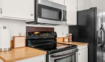 20180 SW SANDRA Ct, Beaverton, OR 97003