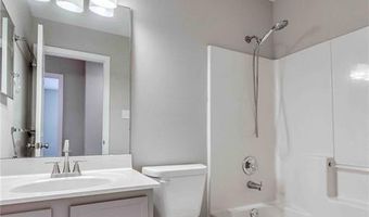 417 Elm Crossing Ct, Ballwin, MO 63021