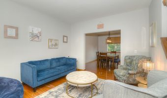 908 Mocking Bird Dr, Antioch, IL 60002