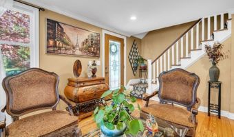 43 Everett Dr, Andover, NJ 07801
