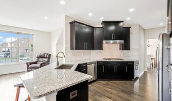 22635 NAUGATUCK Sq, Ashburn, VA 20148