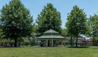 1023 N ROYAL St 316, Alexandria, VA 22314