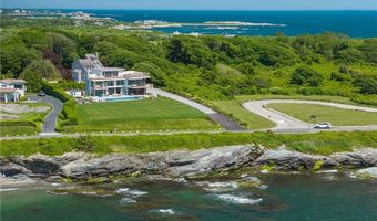 511 Ocean Ave, Newport, RI 02840