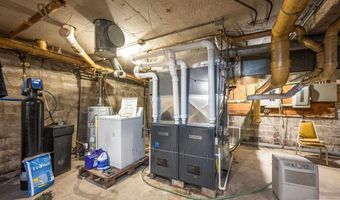 236 E Maine St, Amboy, MN 56010