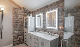 3956 S Turkeyfoot Rd, Akron, OH 44319